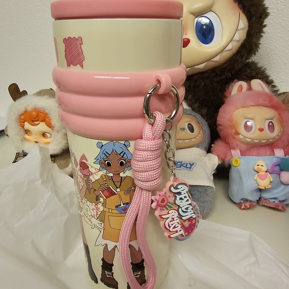 POP MART PEACH RIOT RUSH HOUR STRAW CUP - Picture 2 of 9